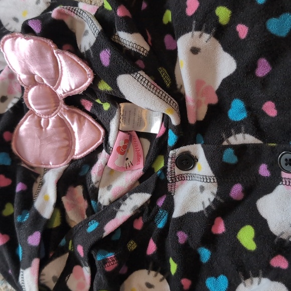 Hello Kitty Junior large onesie hoodie Bow button up with feet like new - Picture 2 of 5